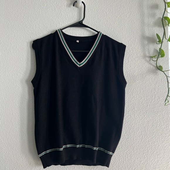 Slytherin Sweater Vest - Picture 1 of 4